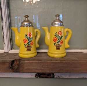 Vintage Avon teapot decanter.